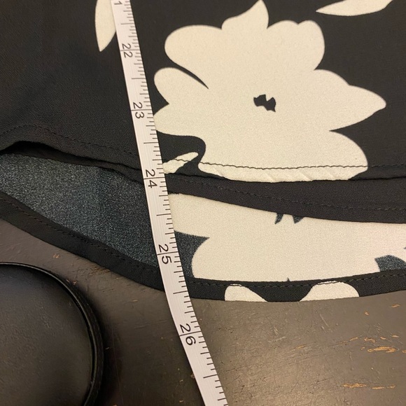 Rickis floral cap sleeve blouse - Picture 10 of 10